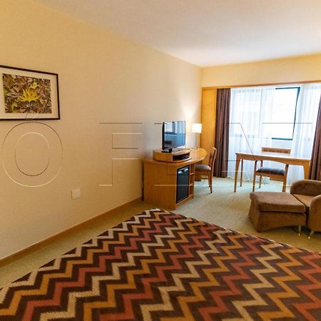 בראוארי Hotel & Residencia Alphaville מראה חיצוני תמונה